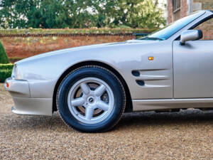 Immagine 19/23 di Aston Martin Virage Volante (1994)