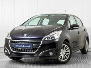 Bild 3/50 von Peugeot 208 1.2 PureTech 82 (2019)