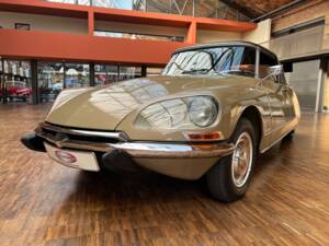 Image 11/31 of Citroën DS 21 Usine (1970)