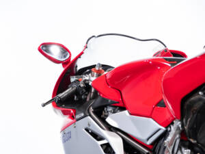 Bild 8/50 von MV Agusta DUMMY (2000)