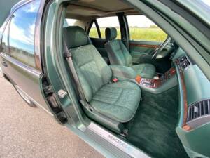 Imagen 14/28 de Mercedes-Benz 500 SE (1991)