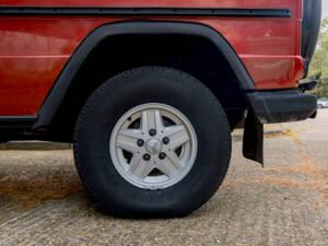 Afbeelding 21/28 van Mercedes-Benz 280 GE (SWB) (1990)