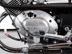 Image 6/16 of Moto Guzzi DUMMY (1968)