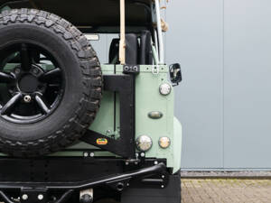Immagine 26/41 di Land Rover 90 (1990)