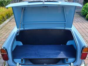 Image 16/22 of Triumph TR 4A IRS (1965)