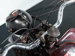 Image 25/46 de Moto Guzzi DUMMY (1972)