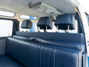 Immagine 67/89 di Volkswagen T1 Samba (1966)