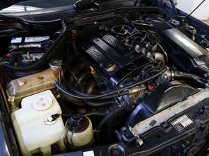 Immagine 28/38 di Mercedes-Benz 190 E 2.5-16 (1992)
