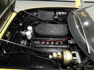 Bild 8/15 von Ferrari 365 GTB&#x2F;4 Daytona (1974)