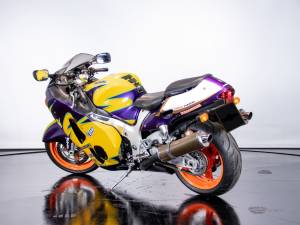 Image 4/10 of Suzuki DUMMY (2001)