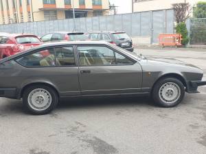 Afbeelding 6/30 van Alfa Romeo GTV 6 2.5 (1981)