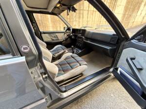 Bild 27/34 von Lancia Delta HF Integrale 16V (1990)