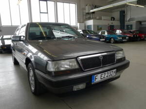 Bild 31/32 von Lancia Thema I.E. (1991)