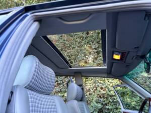 Imagen 8/24 de Mercedes-Benz 500 E (1993)