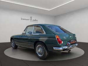 Image 6/23 of MG MGB GT (1972)