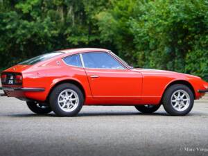 Image 8/43 of Datsun 240 Z (1972)