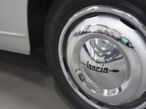 Image 26/80 of Lancia Flaminia Sport 3C 2.8 Zagato (1963)