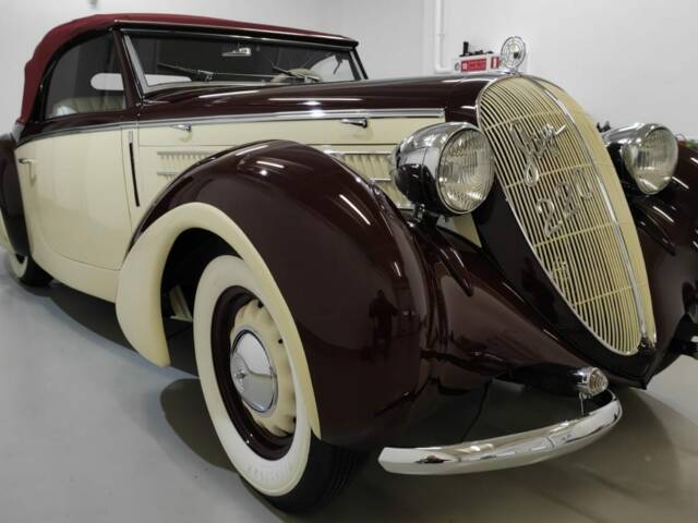Bild 1/59 von Steyr 220 "Gläser" (1939)