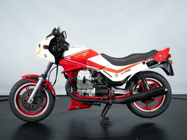 Image 1/33 de Moto Guzzi DUMMY (1990)