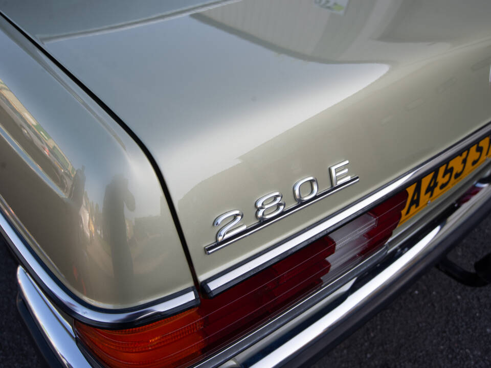 Bild 28/29 von Mercedes-Benz 280 E (1983)