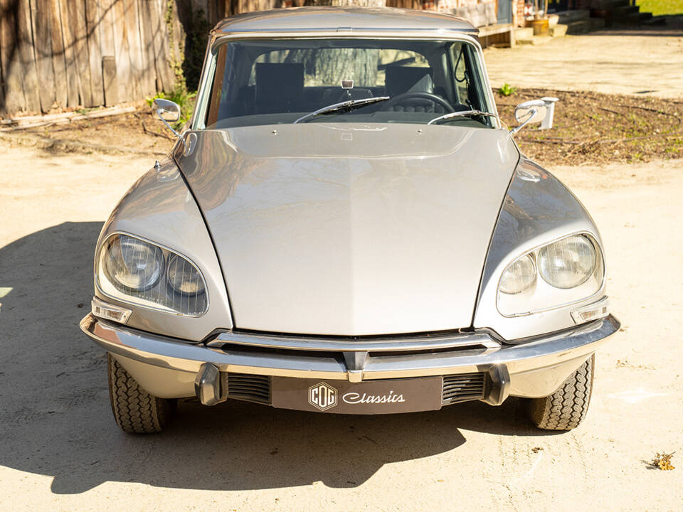 Bild 13/53 von Citroën DS 23 Pallas (1972)