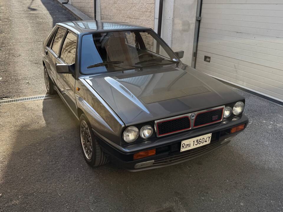 Bild 7/34 von Lancia Delta HF Integrale 16V (1990)