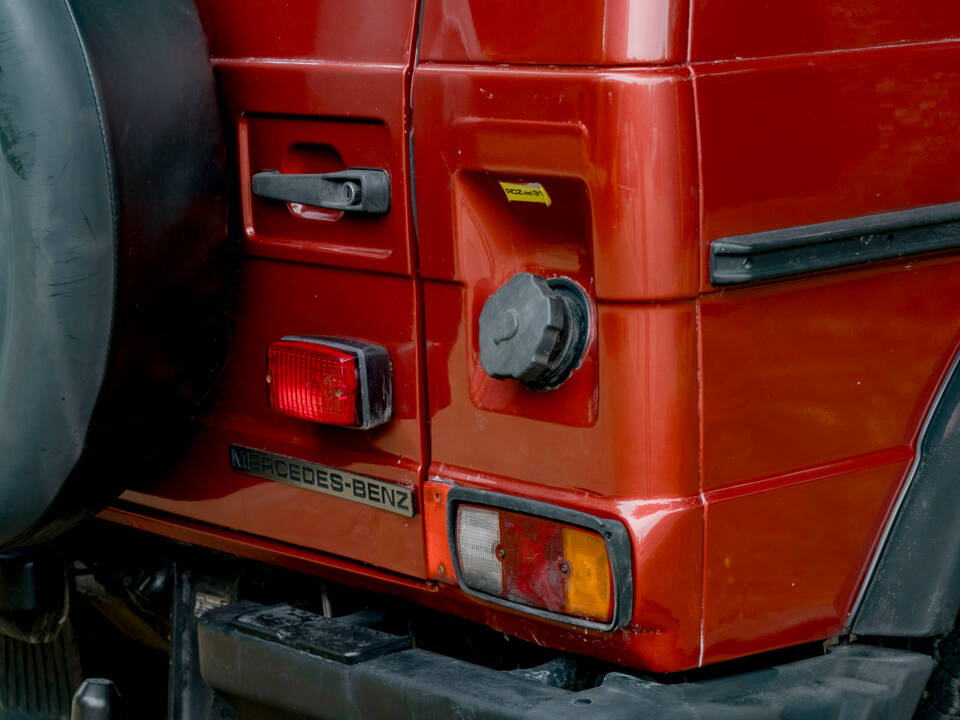 Afbeelding 9/28 van Mercedes-Benz 280 GE (SWB) (1990)