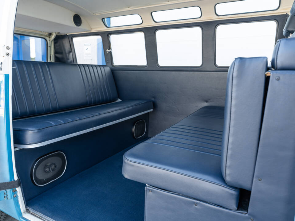 Immagine 63/89 di Volkswagen T1 Samba (1966)