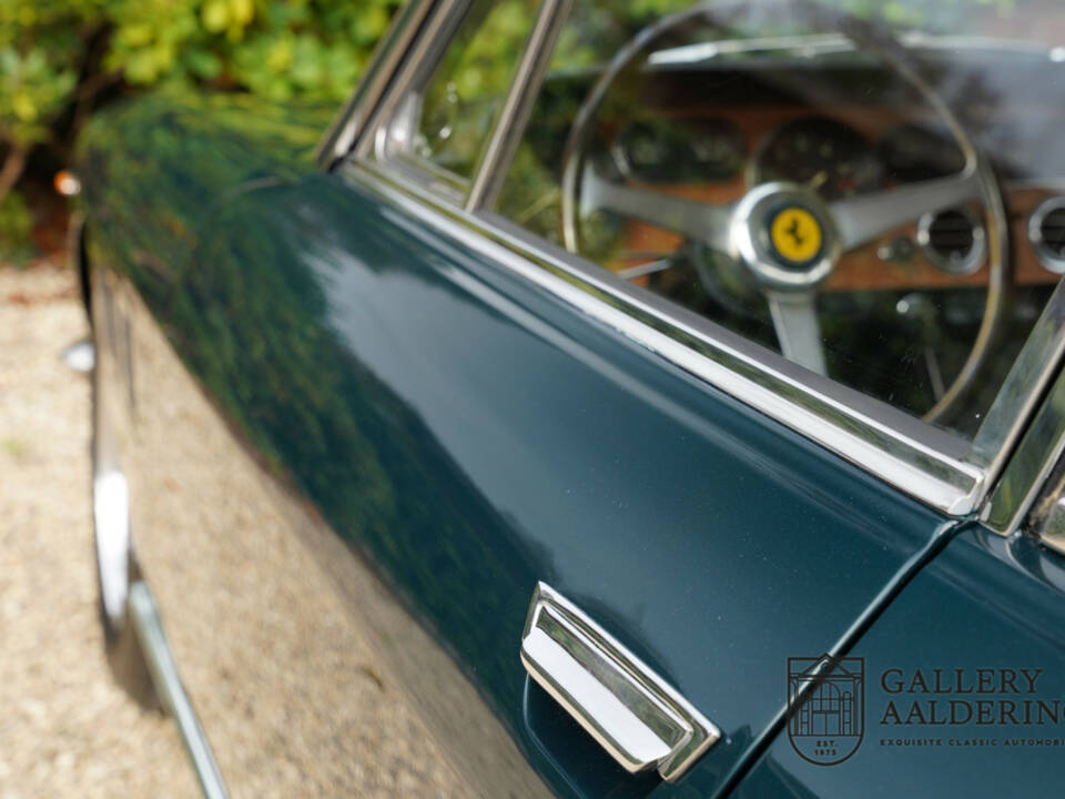 Immagine 31/50 di Ferrari 330 GT 2+2 (1965)