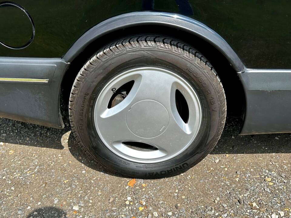 Image 32/37 of Saab 900 Turbo 16V (1989)
