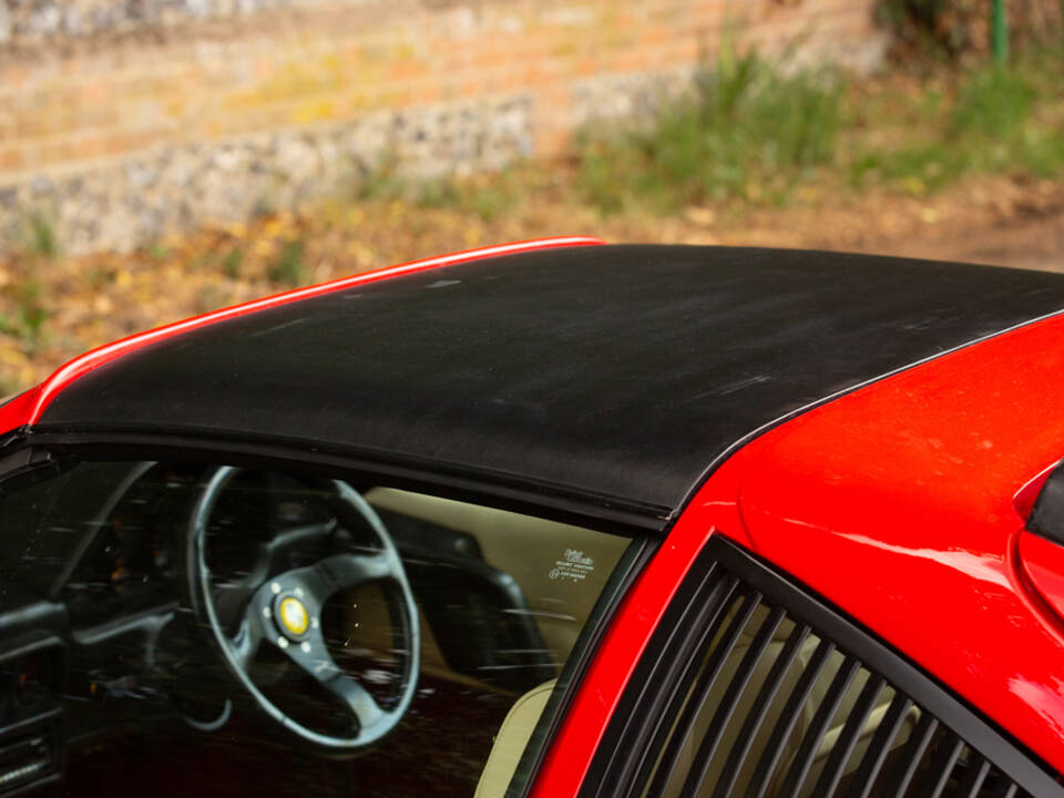 Image 32/49 of Ferrari 328 GTS (1988)
