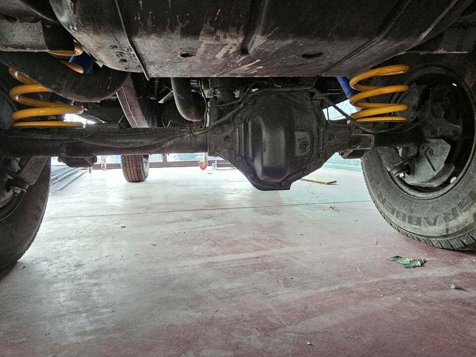 Immagine 13/18 di Land Rover Defender 110 Td5 (2000)
