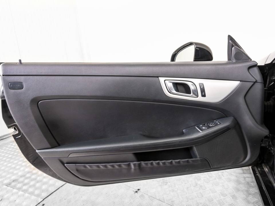 Immagine 17/50 di Mercedes-Benz SLK 200 (2012)