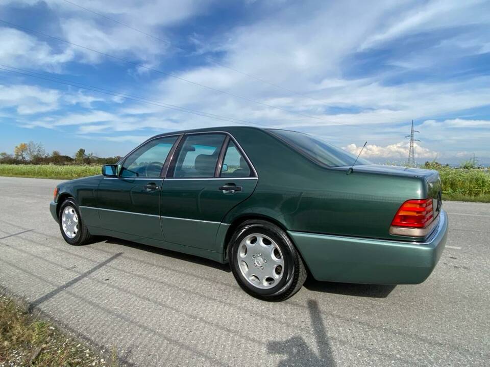 Imagen 17/28 de Mercedes-Benz 500 SE (1991)