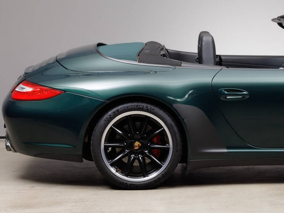 Bild 10/41 von Porsche 911 Carrera 4S (2008)