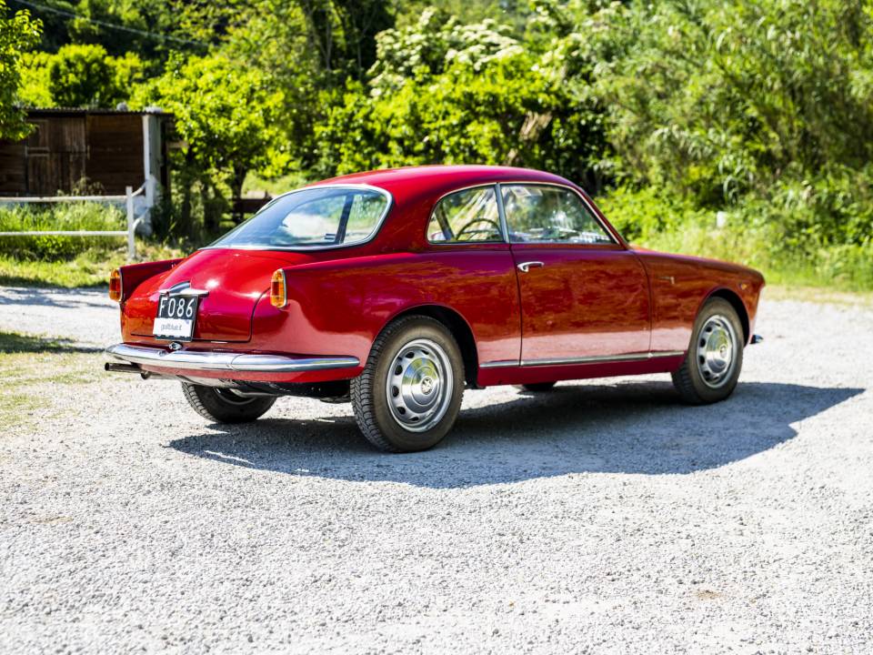 Bild 24/32 von Alfa Romeo Giulietta Sprint (1955)