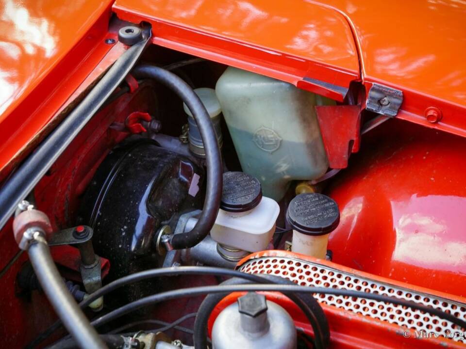 Image 26/43 of Datsun 240 Z (1972)