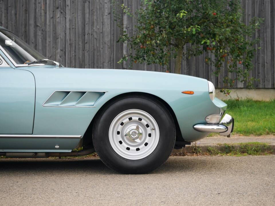 Immagine 4/45 di Ferrari 330 GT (1967)