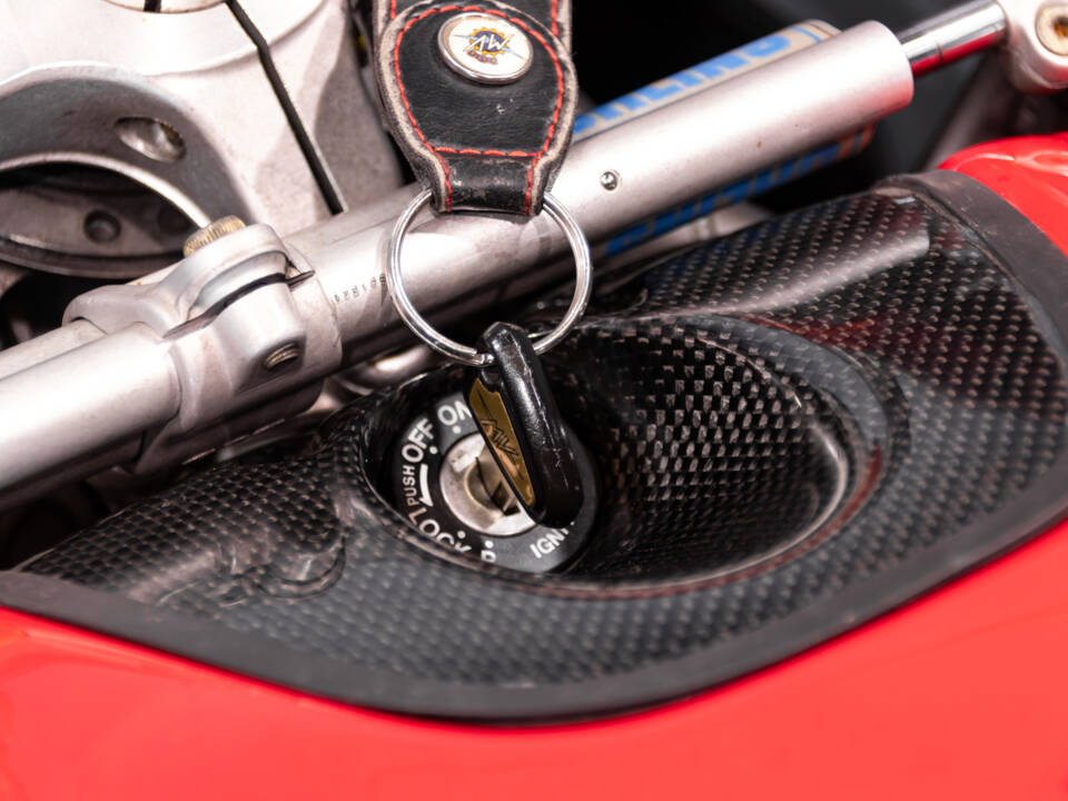 Bild 35/50 von MV Agusta DUMMY (2000)