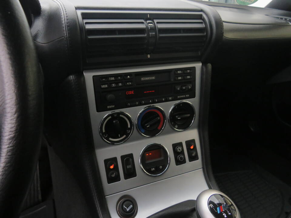 Bild 11/16 von BMW Z3 Coupé 3.0 (2002)