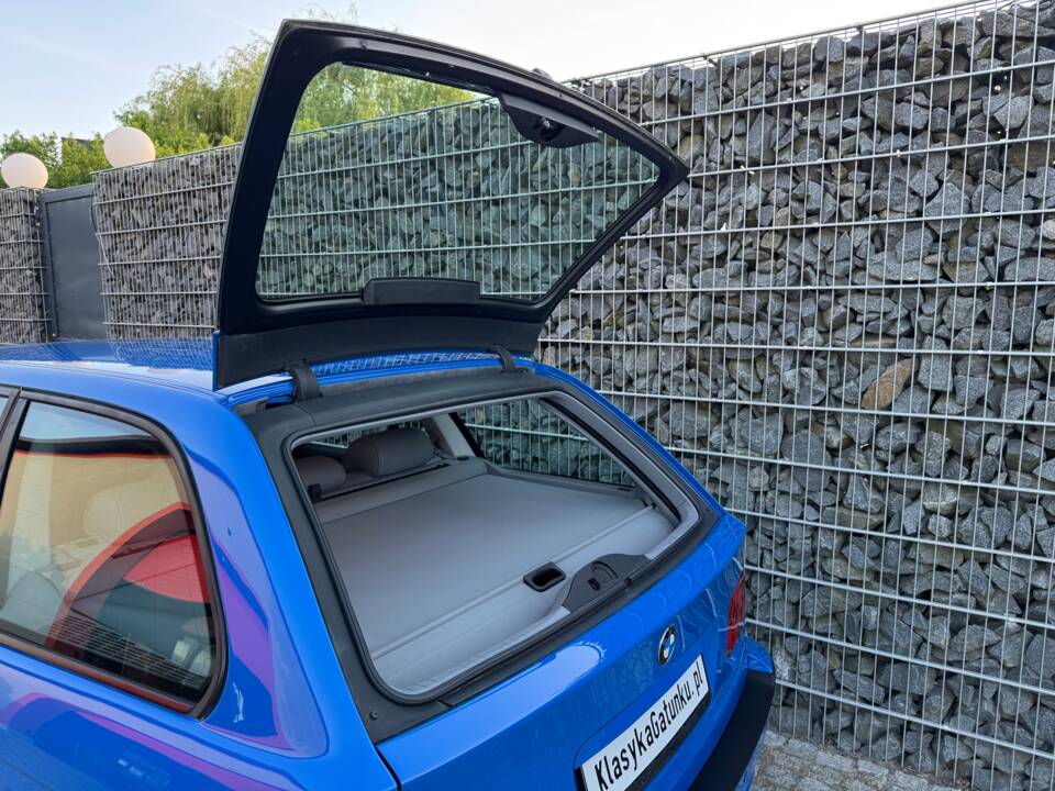 Bild 63/100 von BMW 540i Touring (1998)