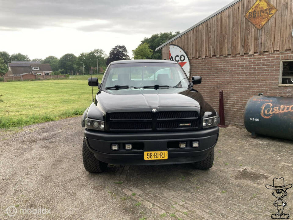 Image 3/47 de Dodge Ram 1500 (1994)