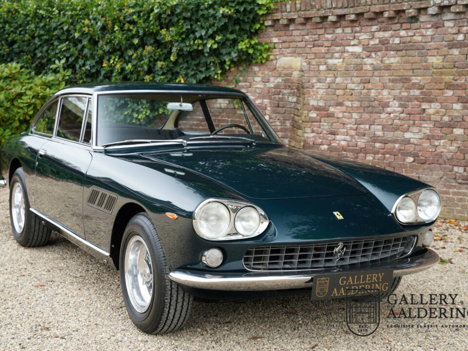 Immagine 50/50 di Ferrari 330 GT 2+2 (1965)