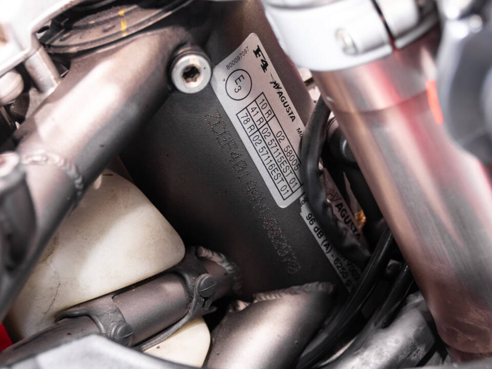 Bild 45/50 von MV Agusta DUMMY (2000)