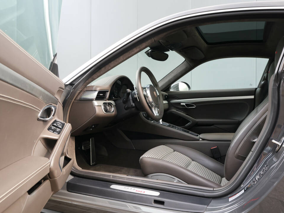Immagine 40/43 di Porsche 911 Carrera S &quot;50 Jahre 911&quot; (2013)