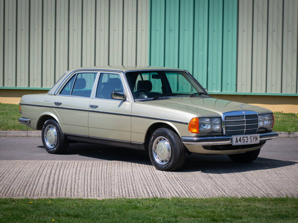 Bild 8/29 von Mercedes-Benz 280 E (1983)