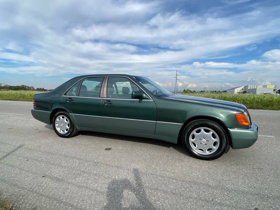 Imagen 19/28 de Mercedes-Benz 500 SE (1991)