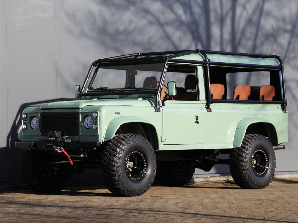 Immagine 11/27 di Land Rover Defender 90 (1990)