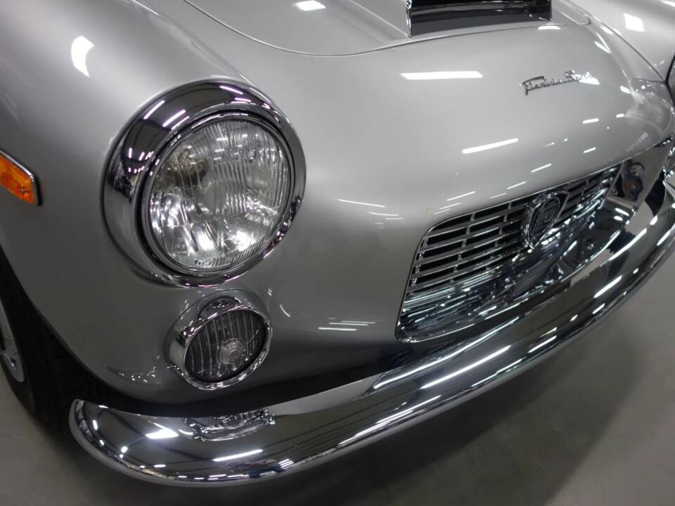 Image 2/80 of Lancia Flaminia Sport 3C 2.8 Zagato (1963)