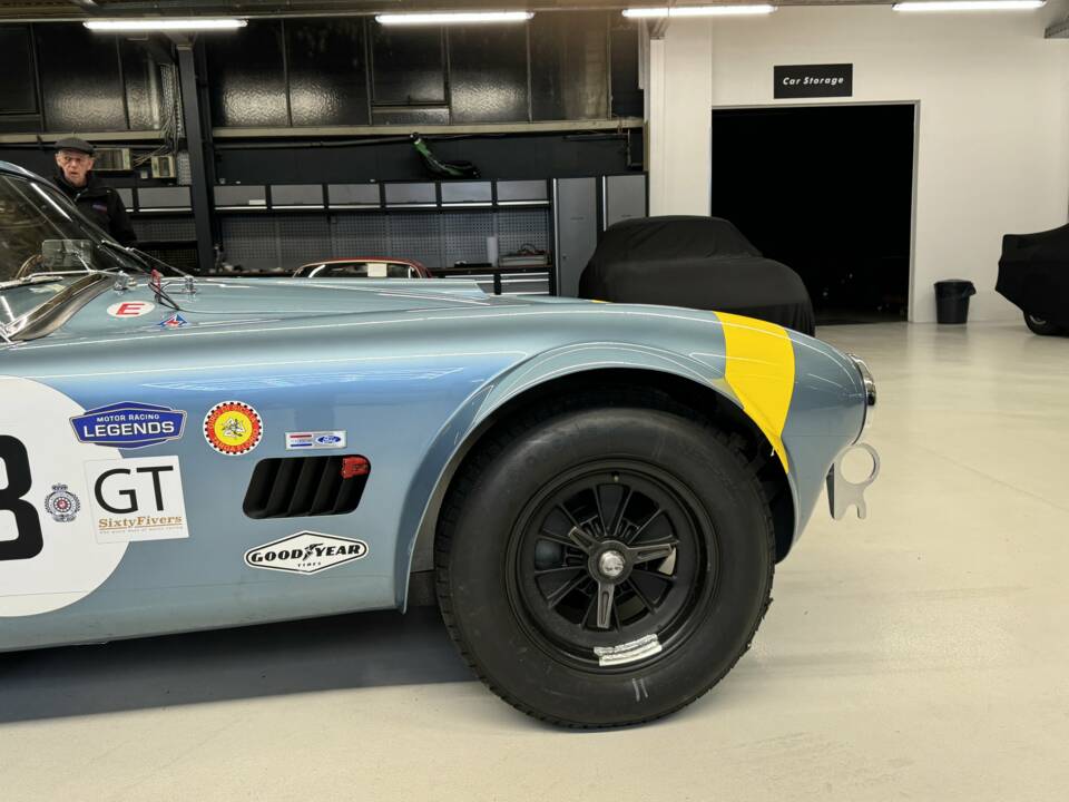 Image 22/28 de AC Shelby Cobra 289 (1963)